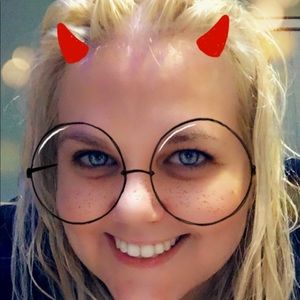 Meet your Posher, Leah